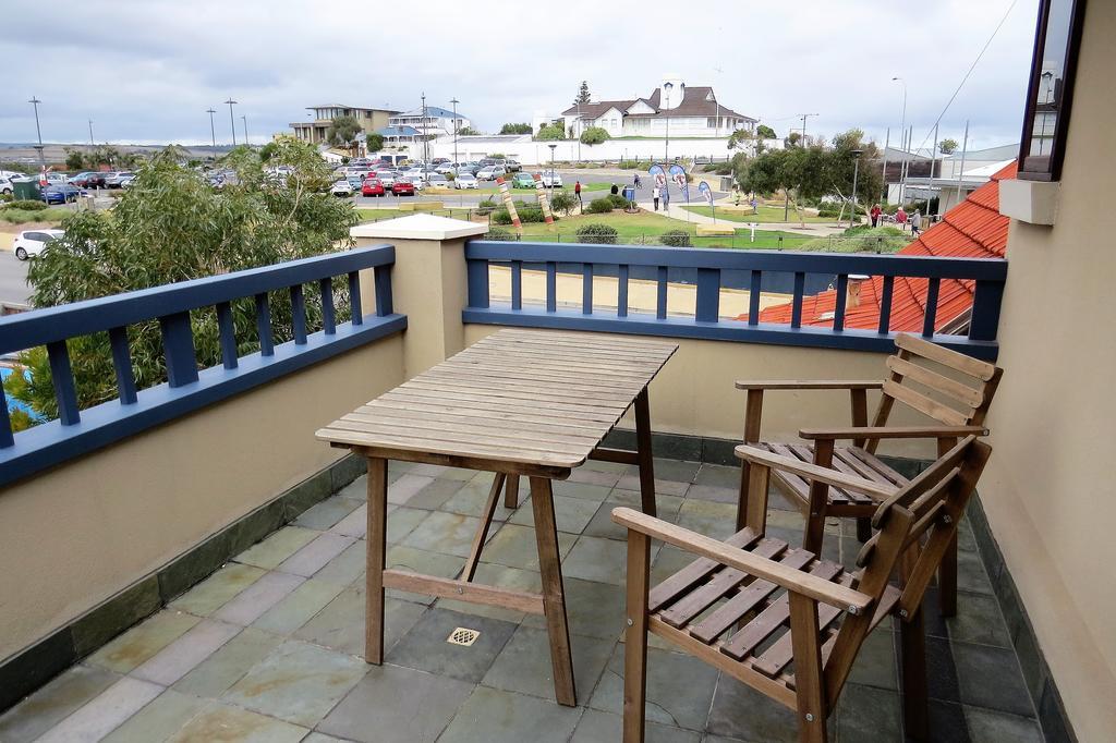 แมกคลาวด์ เฮาส์ ออฟ พอร์ต นอร์ลังกา Apartment Port Noarlunga ภายนอก รูปภาพ