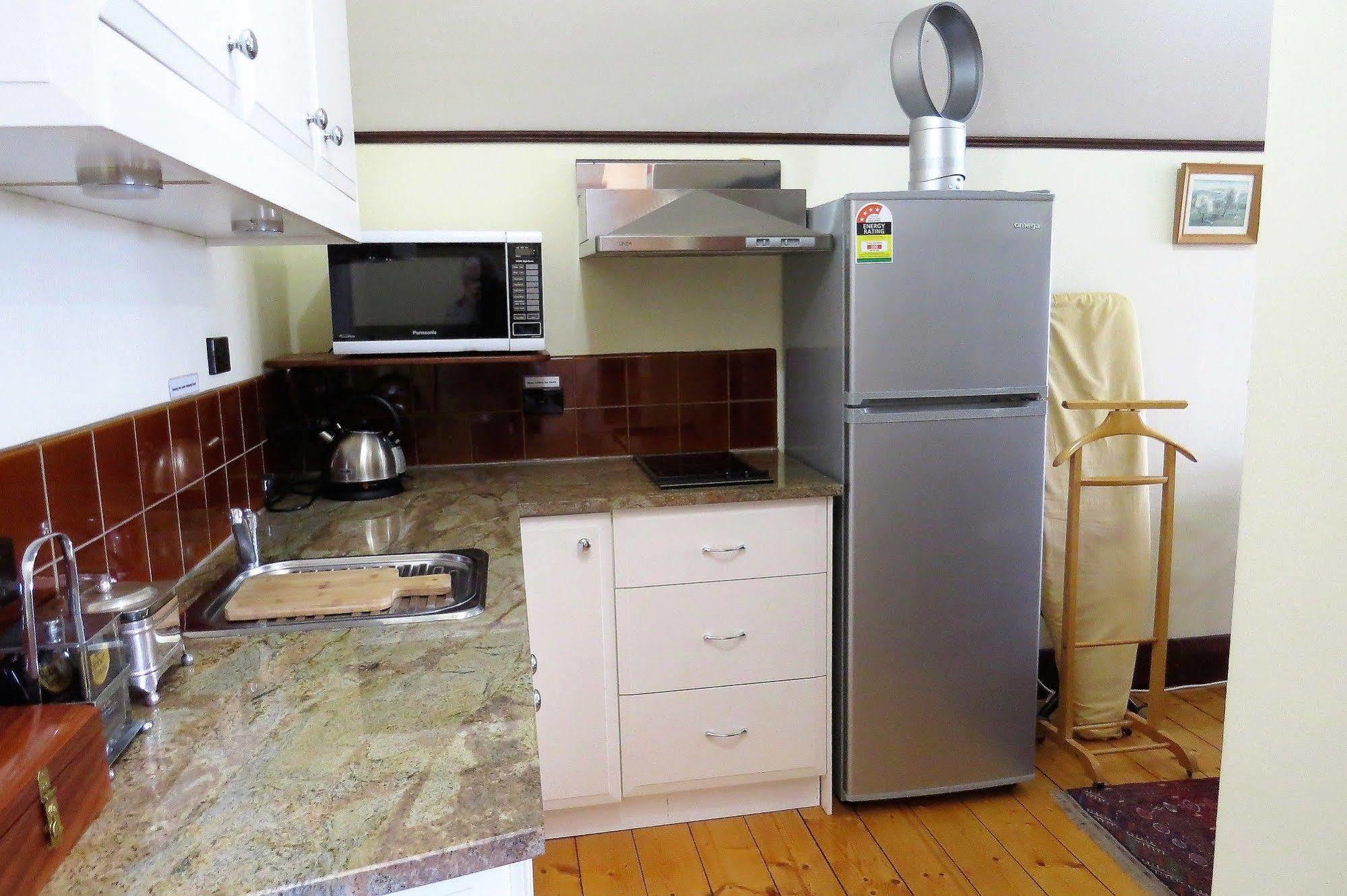 แมกคลาวด์ เฮาส์ ออฟ พอร์ต นอร์ลังกา Apartment Port Noarlunga ภายนอก รูปภาพ
